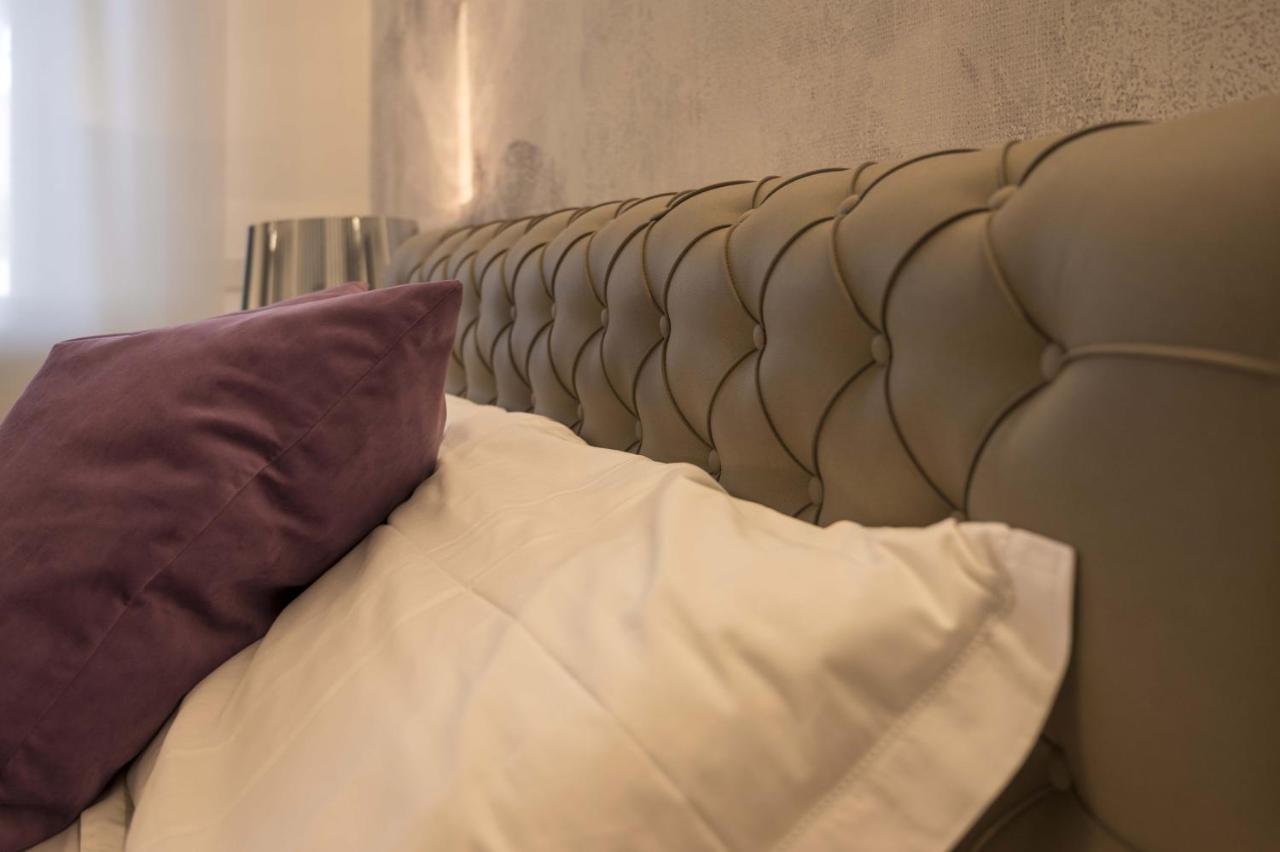 Vipverona Luxury Apartment - Royal Welcome ภายนอก รูปภาพ